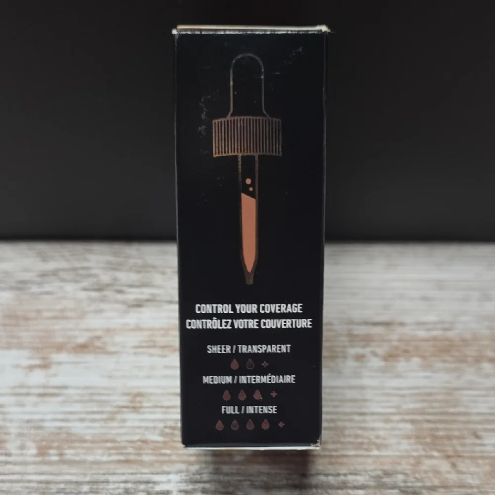 NYX Total Control Pro Foundation - Mahogany